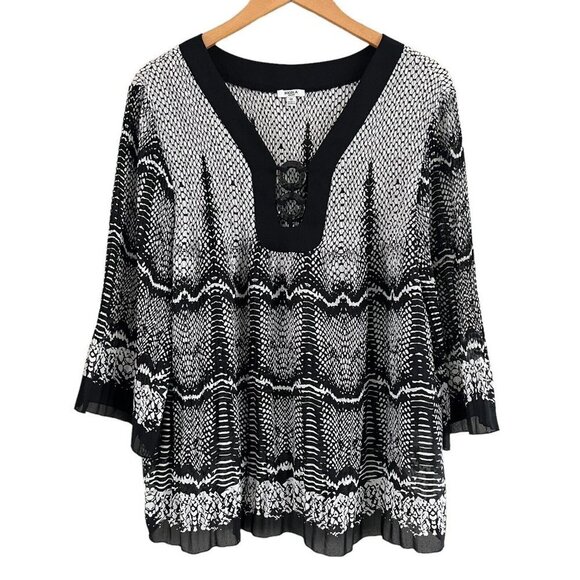 Nicola Blouse Top Women’s Size 1X V Neck 3/4 Sleeve Black Snake Print Thin - Picture 1 of 14